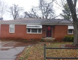  E Walnut St, Blytheville AR