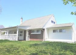 Pre-foreclosure Listing in VERDANT RD LEVITTOWN, PA 19057