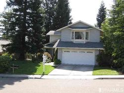 Pre-foreclosure in  HILL VIEW LN Pinole, CA 94564