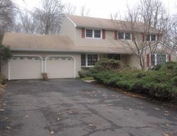 Pre-foreclosure Listing in SKYVIEW DR TRUMBULL, CT 06611