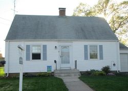 Pre-foreclosure in  WRIGHT RD Wethersfield, CT 06109