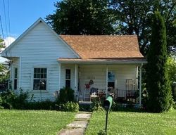 Pre-foreclosure in  E OLIVE ST Staunton, IL 62088
