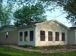 Pre-foreclosure Listing in CARPENTER DR MITCHELL, IN 47446