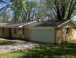 Pre-foreclosure Listing in CARPENTER DR MITCHELL, IN 47446