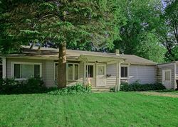 Pre-foreclosure in  ELIZABETH AVE Zion, IL 60099