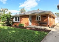 Pre-foreclosure in  LINDEN AVE Waukegan, IL 60087