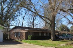Pre-foreclosure in  RED BUD LN Shreveport, LA 71108