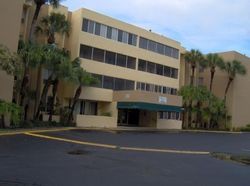 Pre-foreclosure in  SW 147TH AVE A Miami, FL 33193