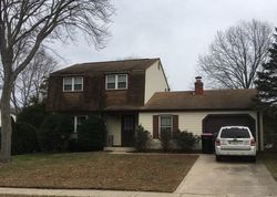 Pre-foreclosure in  ROANOKE RD Clementon, NJ 08021