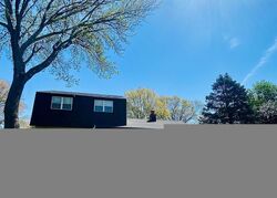 Pre-foreclosure in  ROANOKE RD Clementon, NJ 08021