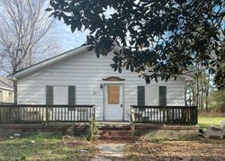 Pre-foreclosure Listing in N 30TH ST WILMINGTON, NC 28405