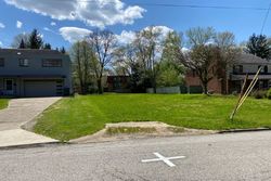  Forest Park Dr, Youngstown OH