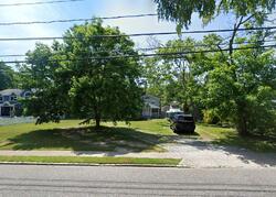 Pre-foreclosure in  LINCOLN AVE Sayville, NY 11782