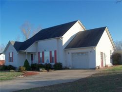 Pre-foreclosure Listing in SALEM LN LAWRENCEBURG, TN 38464