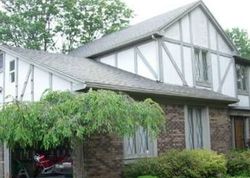 Pre-foreclosure Listing in QUARTON RD BLOOMFIELD HILLS, MI 48302