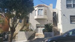 Pre-foreclosure in  DOUGLASS ST San Francisco, CA 94114