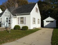 Pre-foreclosure in  N RICHMOND ST Appleton, WI 54911