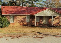  Bedford Dr, Anniston AL