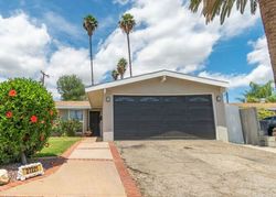 Pre-foreclosure in  PLUMWOOD AVE Canyon Country, CA 91351