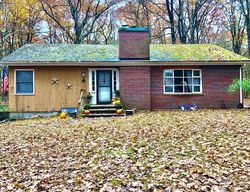 Pre-foreclosure Listing in KENDALL RD JEFFERSON, MA 01522