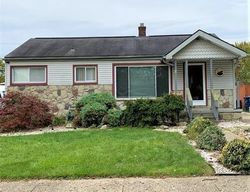  Hazelwood St, Westland MI