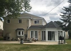 Pre-foreclosure in  FITZGERALD ST Livonia, MI 48152