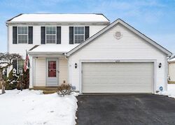 Pre-foreclosure in  VANDERBUILT ST Pickerington, OH 43147