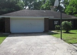 Pre-foreclosure in  QUEBEC DR Baton Rouge, LA 70819