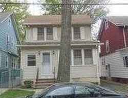 Pre-foreclosure in  RICHELIEU TER Newark, NJ 07106