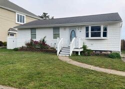 Pre-foreclosure in  HEALD CIR Brigantine, NJ 08203