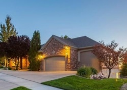 Pre-foreclosure in  LOFTY LN North Salt Lake, UT 84054