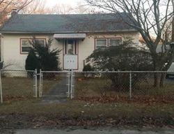 Pre-foreclosure Listing in WOODSIDE RD MASTIC BEACH, NY 11951