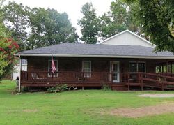 Pre-foreclosure Listing in HOGIN RD DICKSON, TN 37055