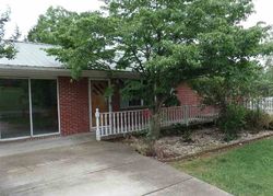 Pre-foreclosure Listing in SPRINGVALE RD MORRISTOWN, TN 37813