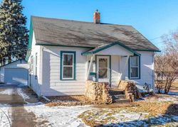 Pre-foreclosure Listing in N HAWTHORNE AVE SIOUX FALLS, SD 57104