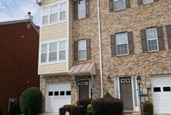 Pre-foreclosure Listing in MILL GARDEN RUN BUFORD, GA 30519