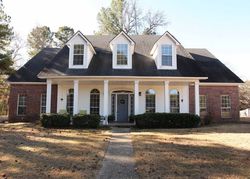  Cedarwood Dr, El Dorado AR