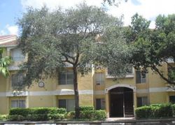 Pre-foreclosure in  NW 33RD ST  Fort Lauderdale, FL 33309