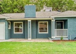 Pre-foreclosure Listing in N ADOLINE AVE FRESNO, CA 93705