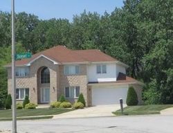 Pre-foreclosure in  CAPRI LN Richton Park, IL 60471