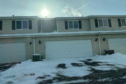 Pre-foreclosure Listing in VENSON LN JOLIET, IL 60435