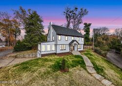  Cross Rd, Louisville KY