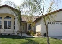  Crescent Meadow Dr, Bakersfield CA