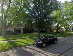 Pre-foreclosure in  E MERLE LN Wheeling, IL 60090