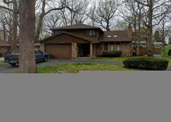 Pre-foreclosure in  WOODLAND DR Saint John, IN 46373