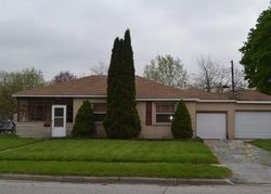 Pre-foreclosure in  81ST ST Highland, IN 46322
