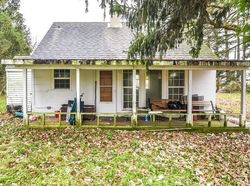 Pre-foreclosure in  MASON HILL RD Mchenry, IL 60050