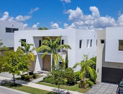 Pre-foreclosure in  NW 75TH ST Miami, FL 33178