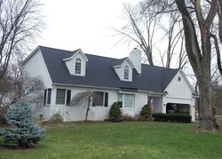 Pre-foreclosure in  UTICA RD Sterling Heights, MI 48313