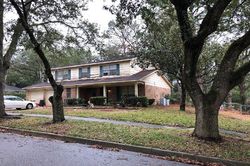 Pre-foreclosure in  FIRESTONE DR E Mobile, AL 36609